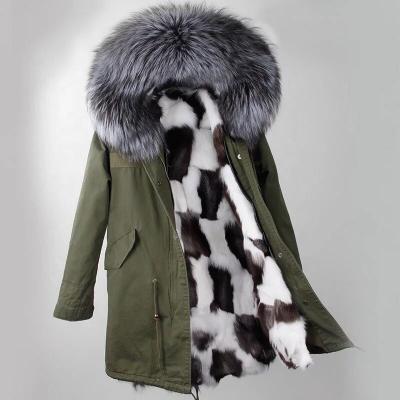 中国 Real raccoon fur collar parka warmly long sleeve fashion plus size fox fur trimmed coat 販売のため