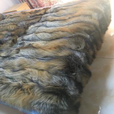 China Anti-bacteria Soft Real Fur Big Fur Fox Fur Bed Covering Blanket zu verkaufen