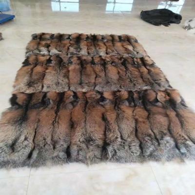 China Luxury Shaggy Plush Queen Size Real Wear Fox Fur Blanket for sale