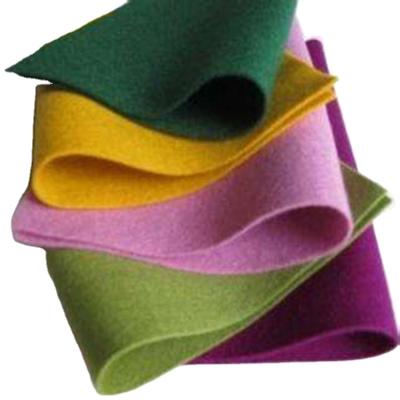 China Color Waterproof Adhesive Felt Fabric Recycled Polyester Needle Felt Chemical Fiber Felts for sale