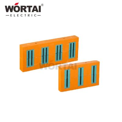 China High Strength Vertical LOW VOLTAI Wortai Bus Clip Busbar Insulator With Low Voltage for sale