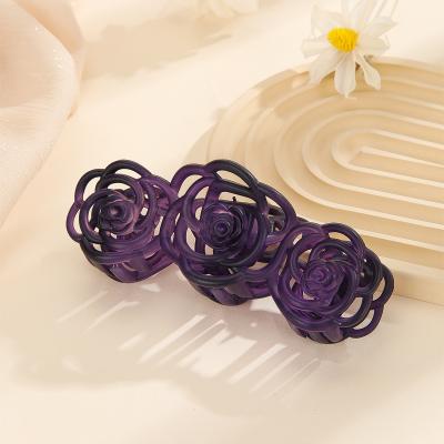 China Korean style Rose flower hollow hair clip claw Girls solid color shark hair clip Ladies big matte resin hair claw clips en venta