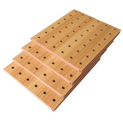 China Highly Efficient Sound Absorption Slatted Wall Panel Oak Veneer Wood Acoustic Panel for sale