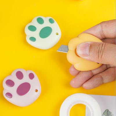 China Handsome mini meatball cat claw claw cute beauty knife express delivery trumpet knife student office portable paper cutter knife for sale