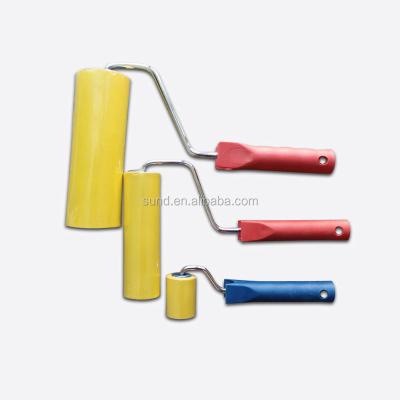 China Colorful Foam Paint Roller Brush With Red or Bule Plastic Handle for sale