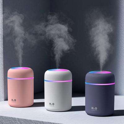 China 2021 300ml Mini Cup Spray Humidifier Moisturizer Spray Mist Humidificador Dual Wet Diffuser Portable Car Air Humidifiers for sale