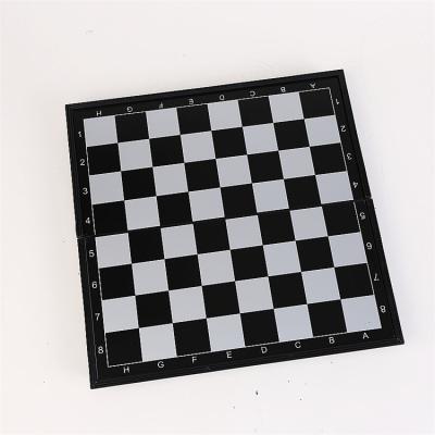 China High Quality Environmental Wholesale Folding Chess Set Wooden Chess Board With Chess Set Manufacturer for sale