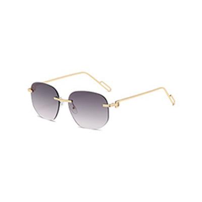 China Fashion Sunglasses High Quality Goods Using Multiple Choice Various Fashion Shades Sunglasses Women 2021 for sale