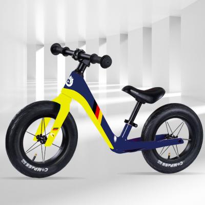 China 12 Inch New Model Kids Bike Balance Lightweight Bicycle Kids Child Push Balance Bike Ninos Corriendo Bicicleta Kids Balance Bike for sale