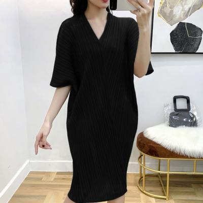 China Plus size FXZ Dongguan factory custom v-neck pleating ladies long pleats chiffon dress wholesale large size loose women pleated dresses for sale