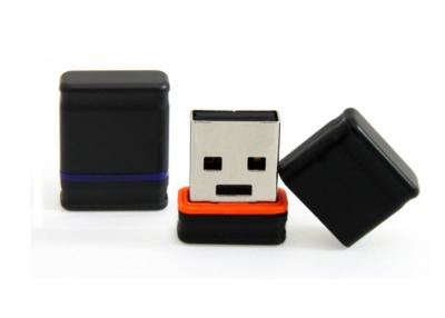 China Memoria USB ultra delgada 8gb 16gb 32gb, mini palillo de memoria USB de la transferencia de alta velocidad en venta