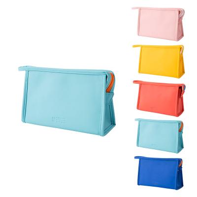 China Durable waterproof fabric can be customized in a variety of colors for women's travel makeup bags for sale