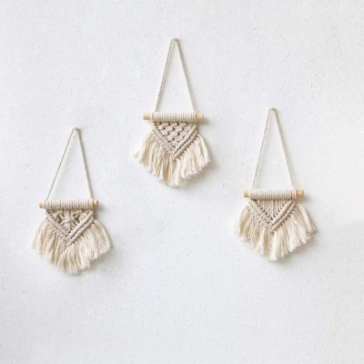 China Mini Macrame Wall Hanging Cute Boho Woven Cotton Rope Tapestry Scandinavian Style for sale