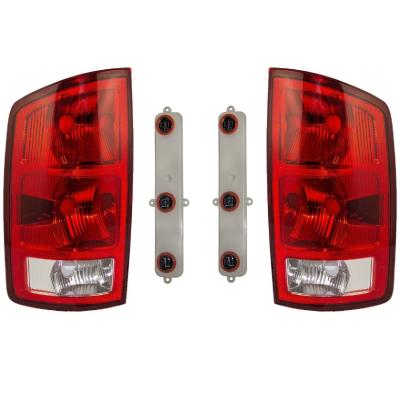 China Car Parts Auto Scap Car Spare Parts Manufacturer Tail Light Set For 02-06 Dodge for sale