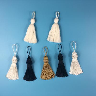 China Easy to wear and change cotton pillow wholesale high quality mini 5cm small tassel for sale