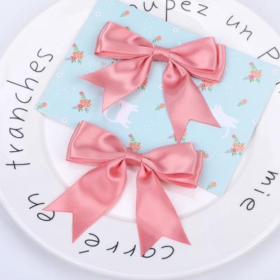 China Beautiful pre-made DIY satin ribbon bow hangers ribbon bow for gift wrapping holiday decoration for sale