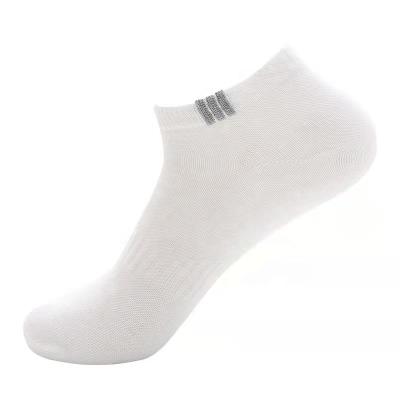 China Wholesale QUICK DRY custom sports sock men women lovers socks kids adults slip trampoline mesh anti-slip stockings jump woven cotton sock for sale