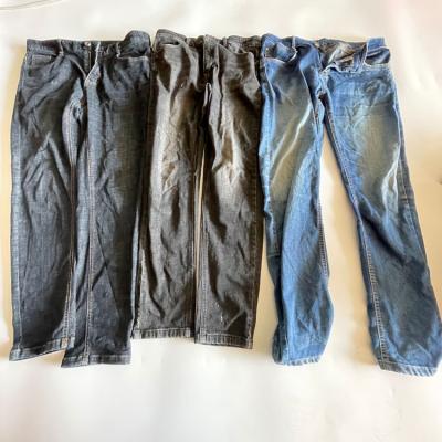 China Fashionable Second Hand Ladies Clothes Factory Wholesale Jeans Women Second Hand Lady Used Clothes for sale