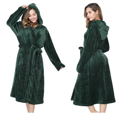 China Autumn/winter QUICK DRY hooded robe home wear plus size pajamas bathrobe flannel couples extended bathrobe for sale