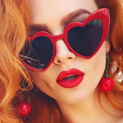 China Fashion Square Sun Glasses Women Candy Color Heart Sunglasses Small Sunglasses For Women for sale