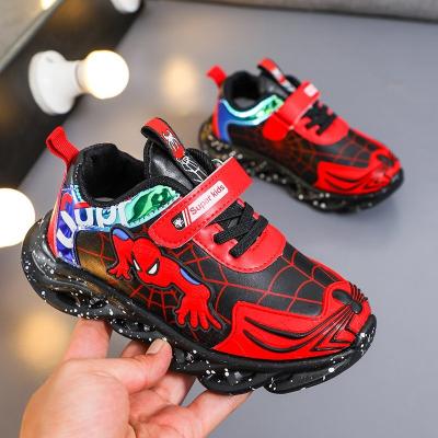 China Breathable Shining Stars Soft Shape Shoes Boys Girls LED Lighted Sneakers Autumn Kids Bling Children's Casual Shoes for sale