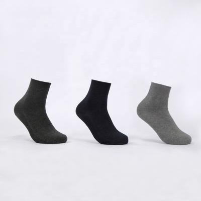 China Silver Natural Antibacterial Cotton Men Antimicrobial Odorless Socks for sale