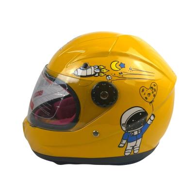 China Fashionable Kids Full Face Helmet With Various Colors Of Latest Motorbike Graphic Rack for sale