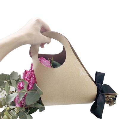 China Reused Logo Flower Personalized Portable Materials Bouquet Carry Bag Flower Carrier Gift Wrap Paper Bag Flower Bouquet Packaging Bags for sale