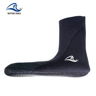 China Design Durable Neoprene Anti Slip Socks Fashion Wetsuit Diving Boots Keep Warm 2mm Water Sport Diving Socks for sale