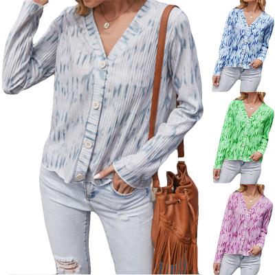 China 2021 new Anti-wrinkle sweater knitted large size women's cardigan with flared sleeves and contrast color design for sale