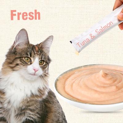 China Really Sustainable Creamy Salmon LIckable Treats For Cats Pet Food 70g Shandong Wanpy Cat Treats for sale