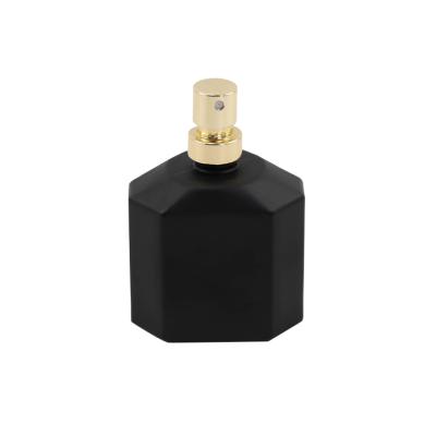 China Personal Care Luxury Portable Black Pump 30ml Sprayer Vintage Glass Perfume Bottles for sale