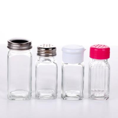 China Viable Small Empty Pepper Seasoning Shaker Glass Bottle Spice Jar With Plastic Lid for sale