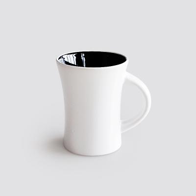 China Solid Color Viable Insulated Coffee Mugs, Tall Ceramic Coffee Mugs, Horn Shape Novelty Coffee Mugs for sale