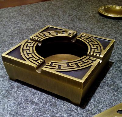 China Figurative High End Exquisite Pure Brass Luxury Ashtray for sale