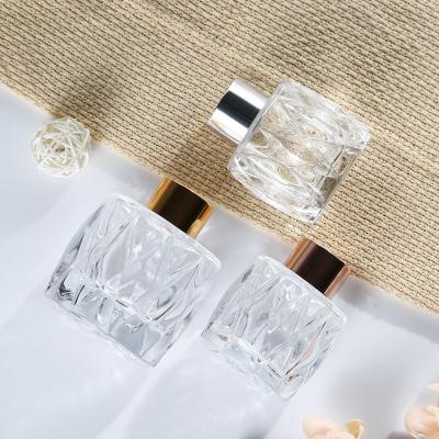 China Empty Personal Care Reed Diffuser Bottle Nebulizing Essential Oil Diffuser Home Decoration for sale