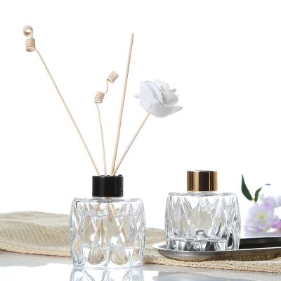 China Empty Personal Care Aroma Diffuse Tubular Diffuser Bottle Nebulizing Essential Oil Diffuser Home Decoration for sale