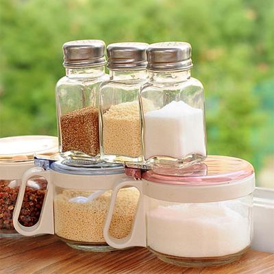 China Viable Glass Spice Shaker Jar Salt And Pepper Shaker With Stainless Steel 30G 50G Pepper Lid for sale