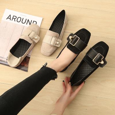 China Anti-slippery ladies flat shoes 2021 female single flats women lazy leather loafers women sandals women casual shoes for sale