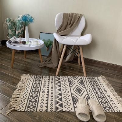 China BN-YW005R Area Rug Living Room Non Fading Bohemian Bedroom Carpet Geometric Hand Made Blanket Print Striped Carpet for sale