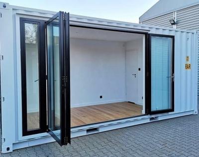 China Modern 20 40 Feet Shipping ISO Steel Material Welded Mobile Luxury Home Modular Prefab Container Home for sale