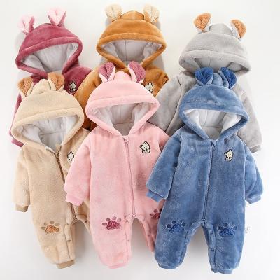 China Hot Sale Polyester/Cotton Baby Clothes Winter Style Overalls Baby Flannel Wholesale Long Sleeving Newborn Infant Baby Romper Set for sale