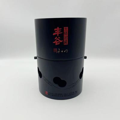 China Recycled Materials Custom Lacquered Luxury Cylindrical Wine Bottle Packaging Box for sale