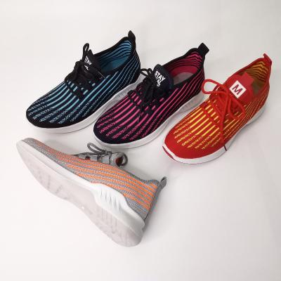 China 2021 New Fashion Trend Men's Reticulated Soft Flight Woven Woven Shoes Mesh Breathable Running Shoes for sale