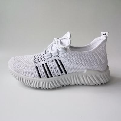 China Fashion Brands Mesh Fabric Women Lightweight Soft Bottom Comfortable Walking Shoes for sale