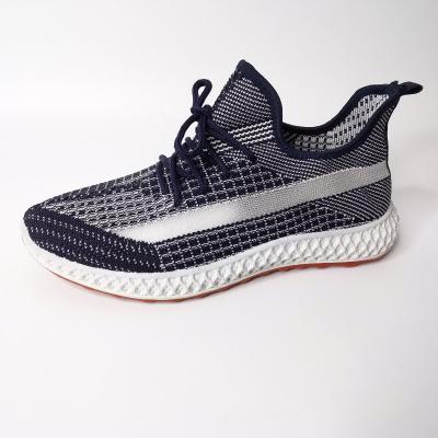 China 2021 Breathable Mesh Top Cotton Fabric Mens Breathable Fashionable Plus Size Casual Sneakers Shoes for sale