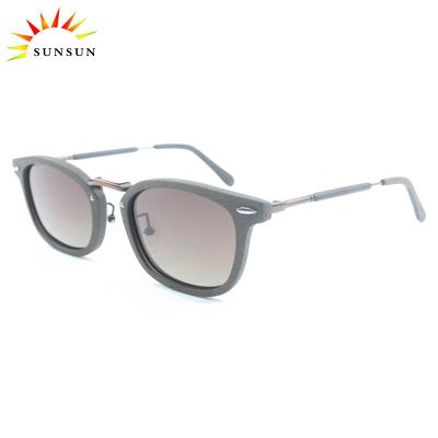 China Clean Fashion Sunglasses Acetate Lens Brand Sunglasses Display Wooden Sunglasses for sale