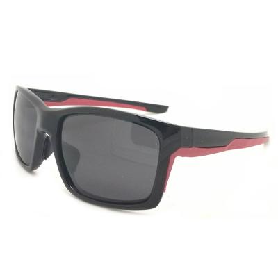 China PC Custom Logo Original Brand Style Men Sports Sunglasses Polarized for sale