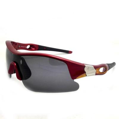 China Sports Sunglasses Good Quality Fashion Design Style Classic Sport Polarized Sunglasses Men for sale