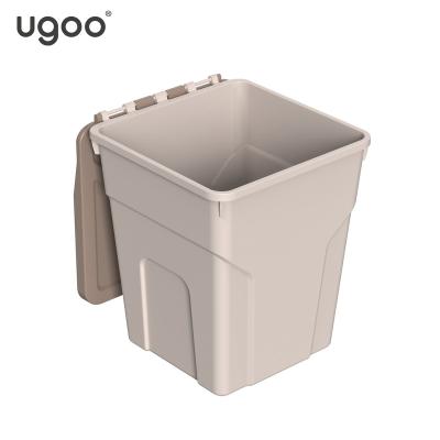 China Made by hot selling eco-friendly pp pet food storage container dry storage container pet food with middle wheels for sale